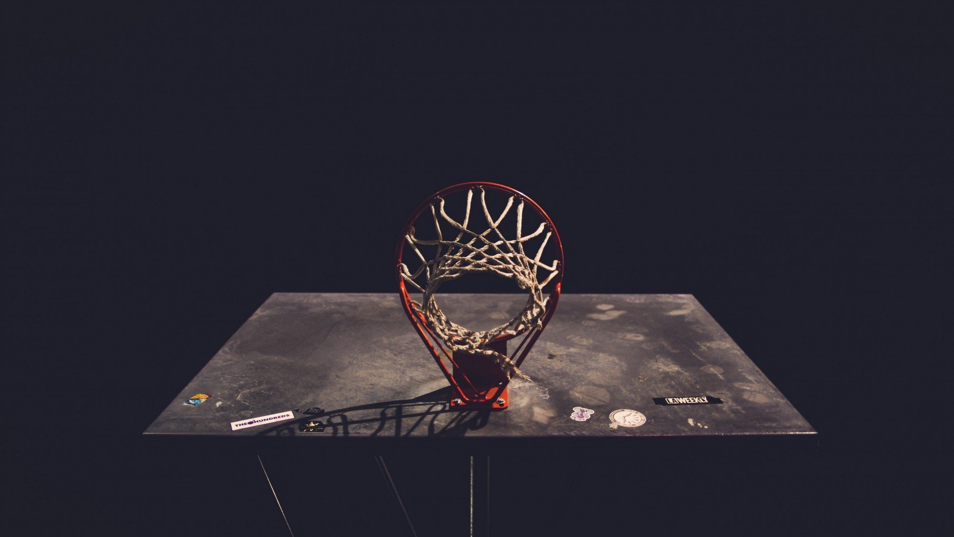 凯尔特人连续抢下前场篮板制造二次进攻，凯尔特人nba
